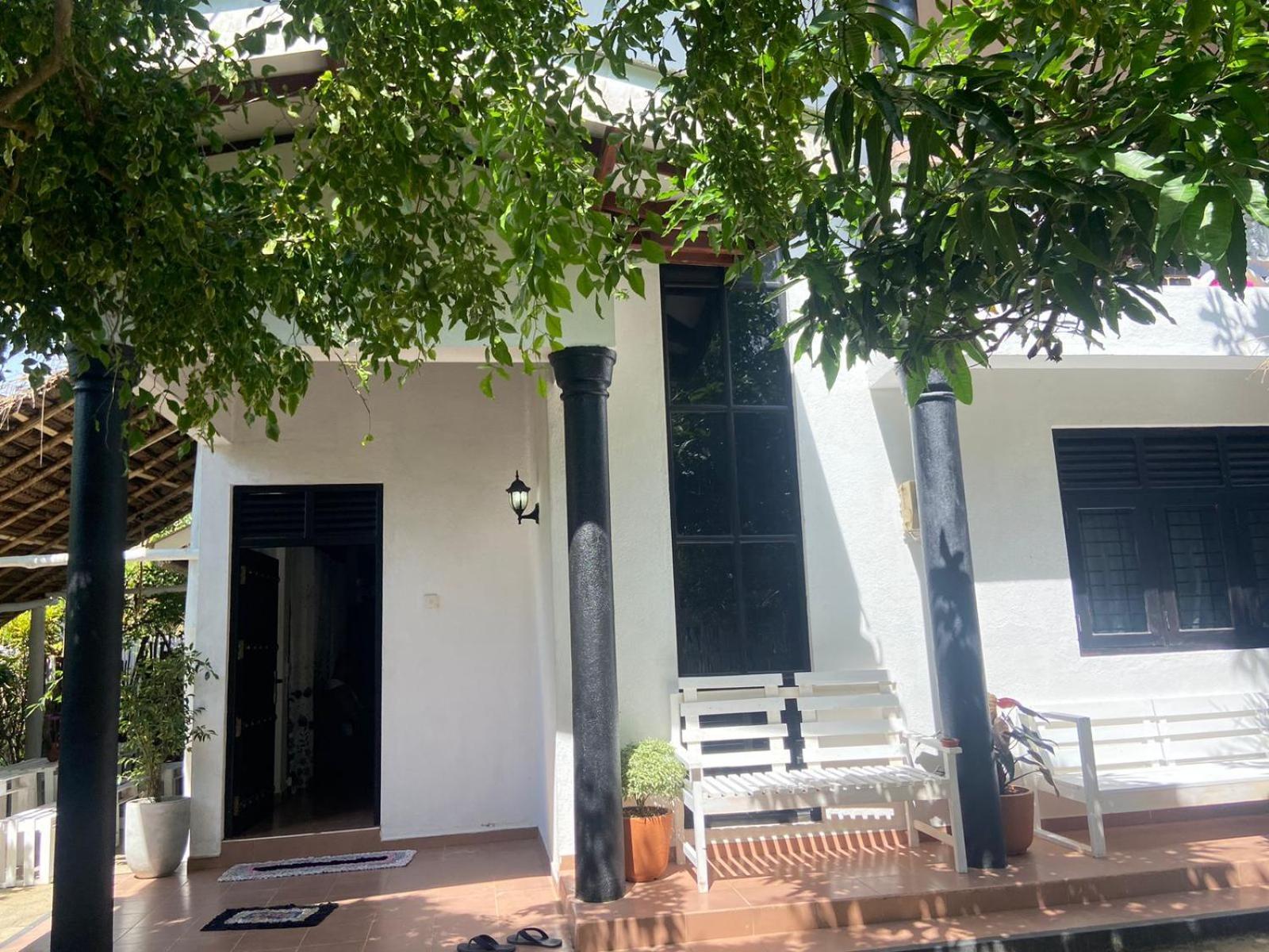 Hiricurry Hostel & Restaurant Dikwella Luaran gambar